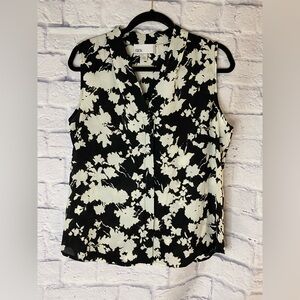 NWOT Nordstrom Rack Black, White & Cream Floral Button Up Sleeveless Top Size S